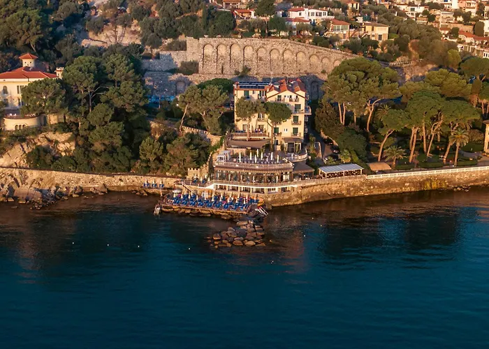 Hotel Arc En Ciel Diano Marina photo